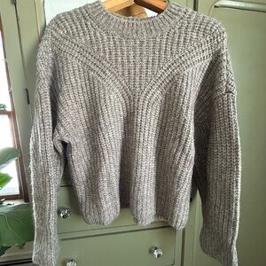 Abercrombie & Fitch women’s crewneck brown sweater
